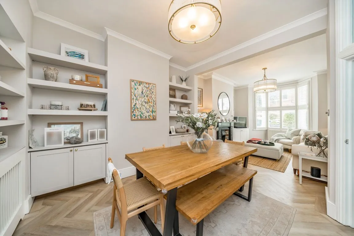 Laitwood Road, SW12, photo 3