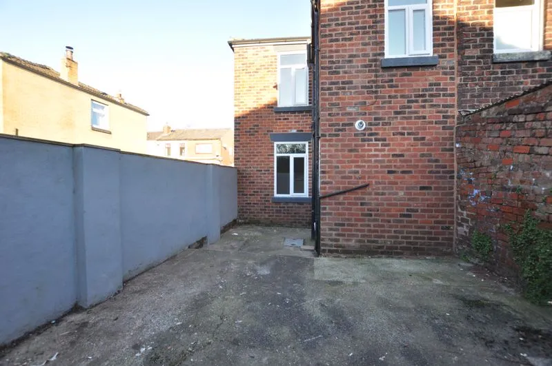 To LetPark Road, Adlington, photo 14