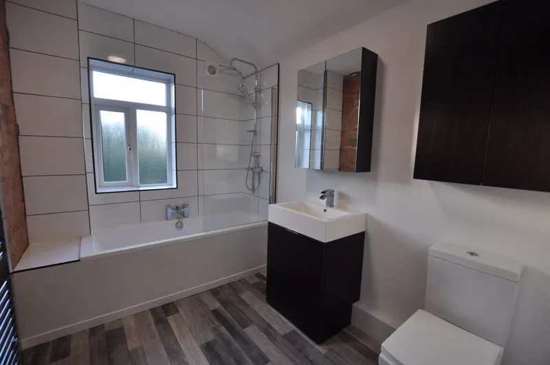 To LetPark Road, Adlington, photo 9