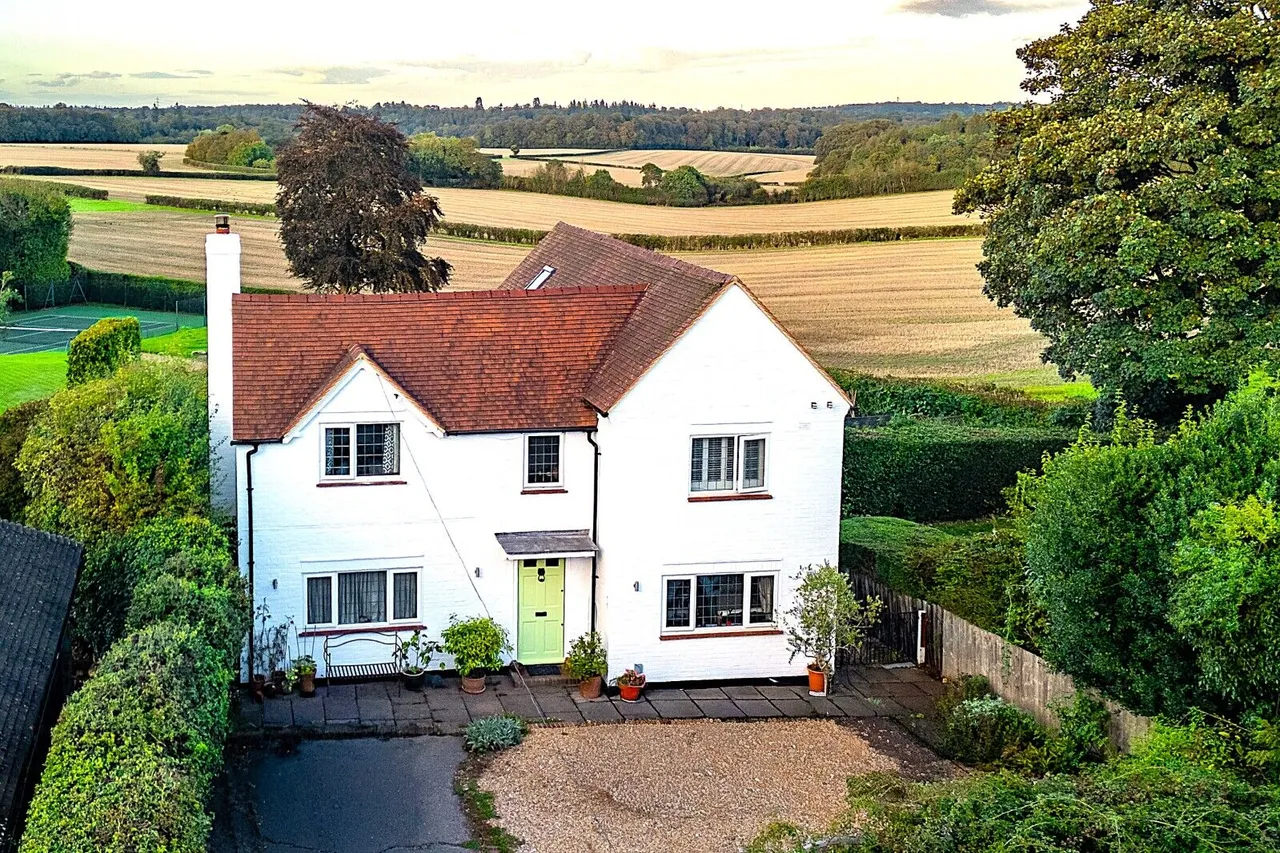 3 bed house for sale, Church Road, High Wycombe, HP10