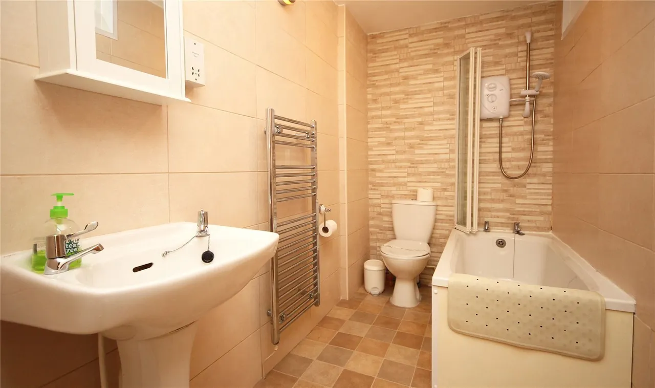 Lon Isallt, Trearddur Bay, photo 9