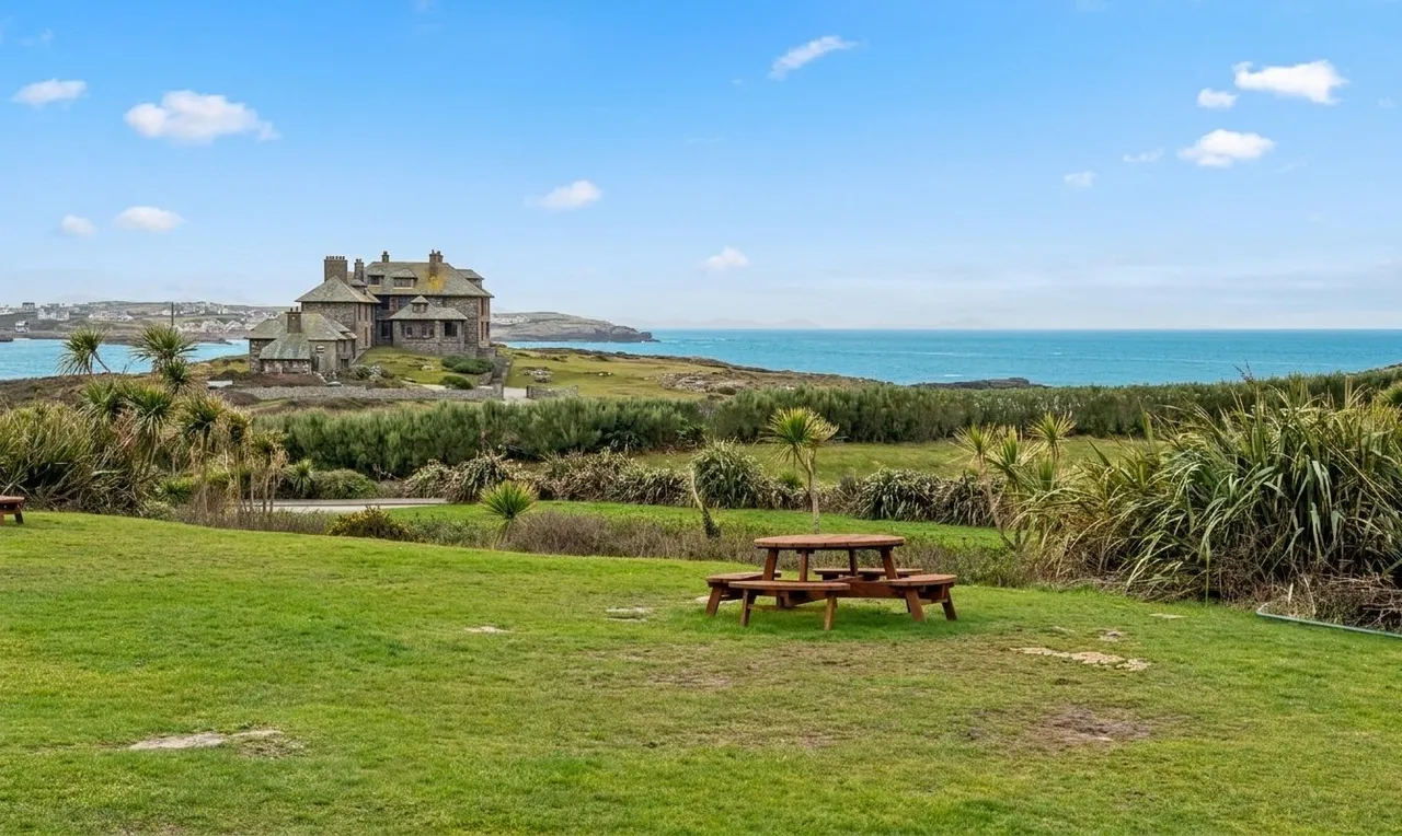 Lon Isallt, Trearddur Bay, photo 13