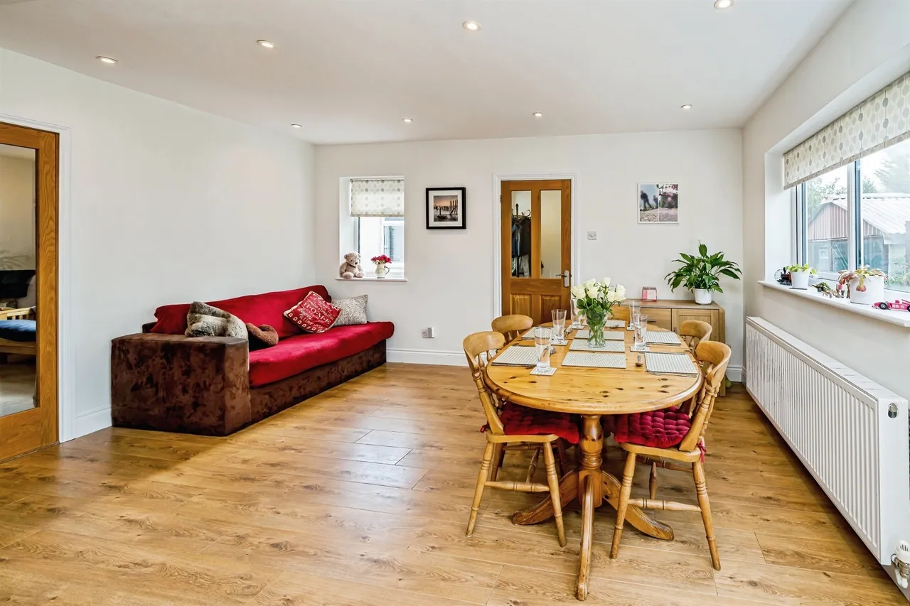Mead Way, Slough, SL1, photo 10