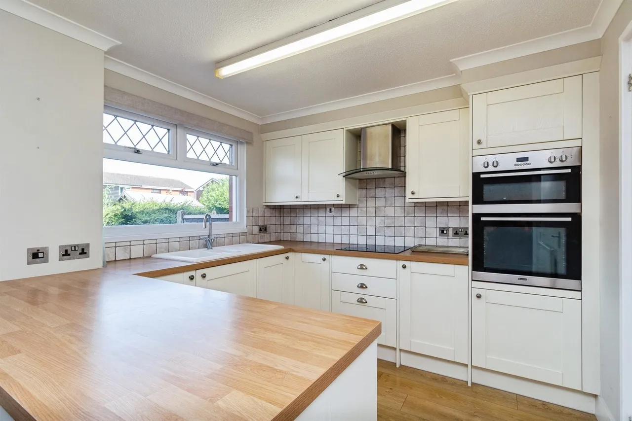 Edison Road, Stafford, ST16, photo 10