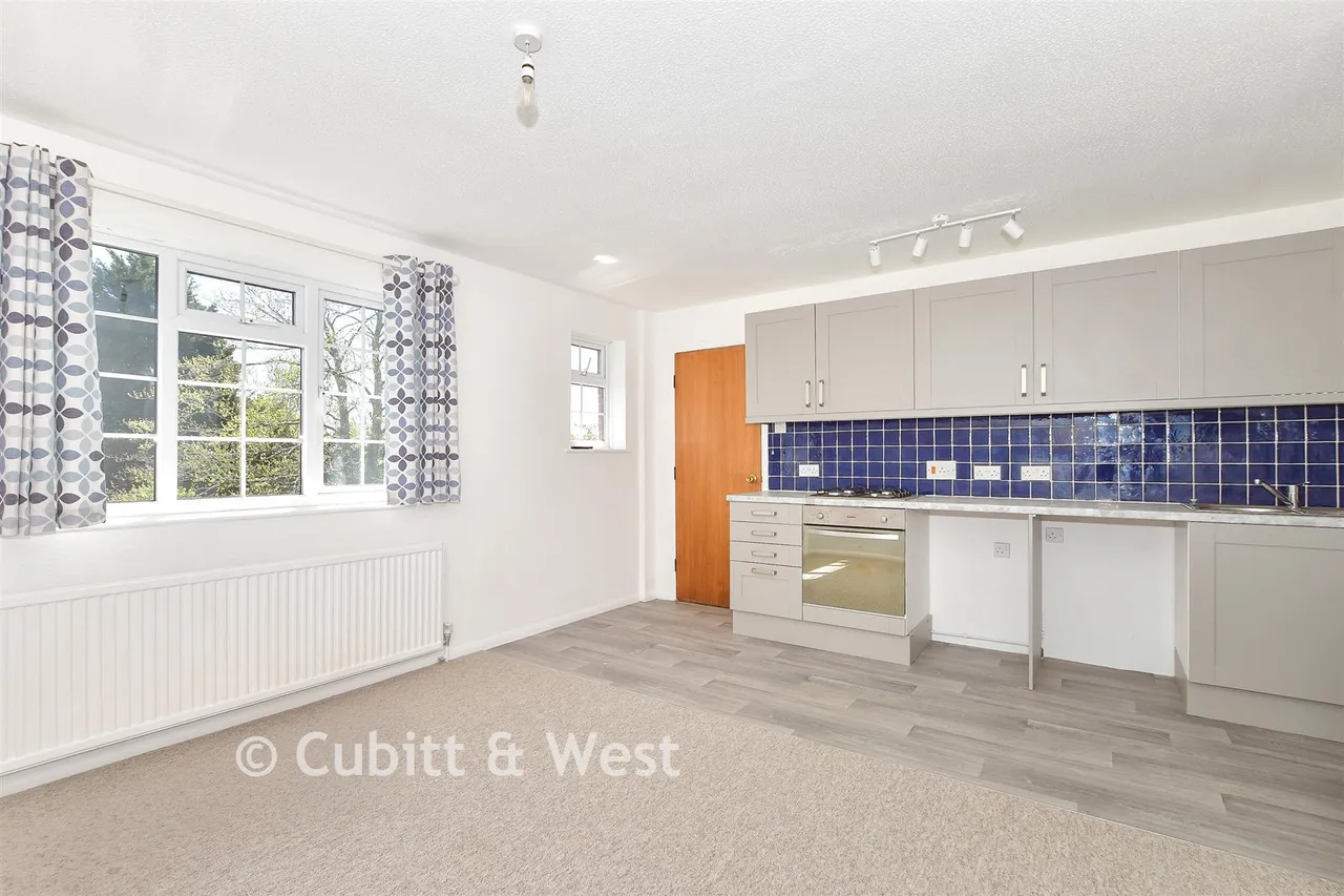Elmbridge Road, Cranleigh, GU6, photo 4