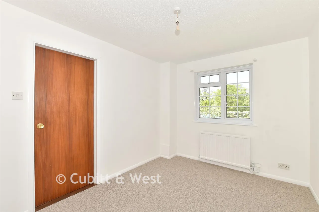 Elmbridge Road, Cranleigh, GU6, photo 6
