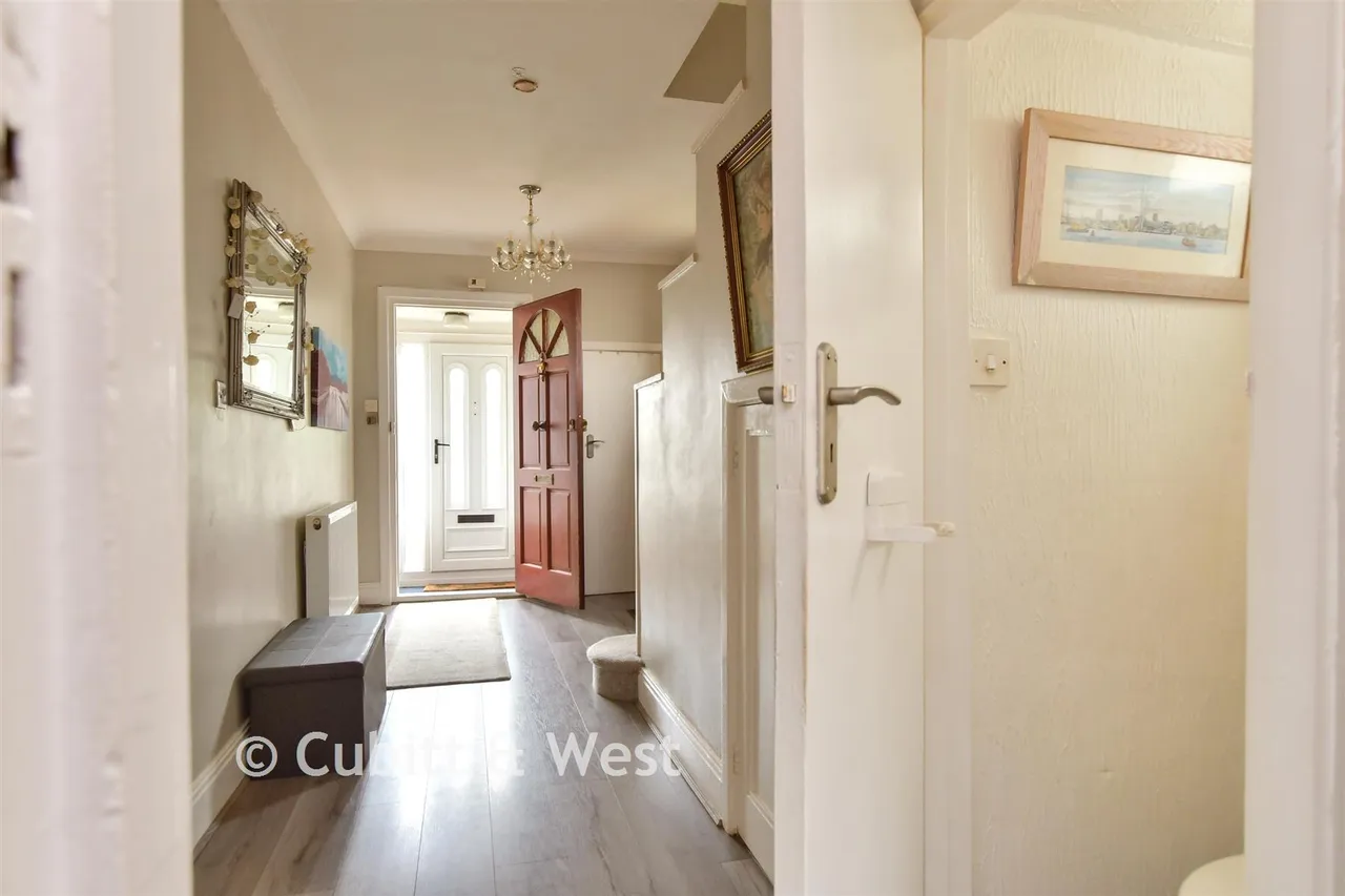 Angus Road, Goring-By-Sea, BN12, photo 9