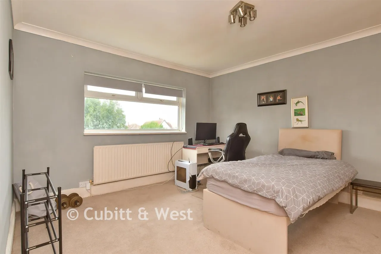 Angus Road, Goring-By-Sea, BN12, photo 16