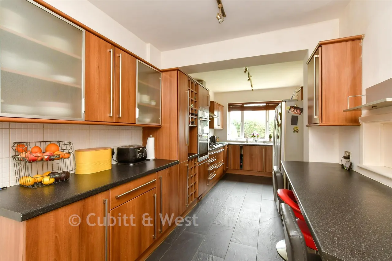 Angus Road, Goring-By-Sea, BN12, photo 6