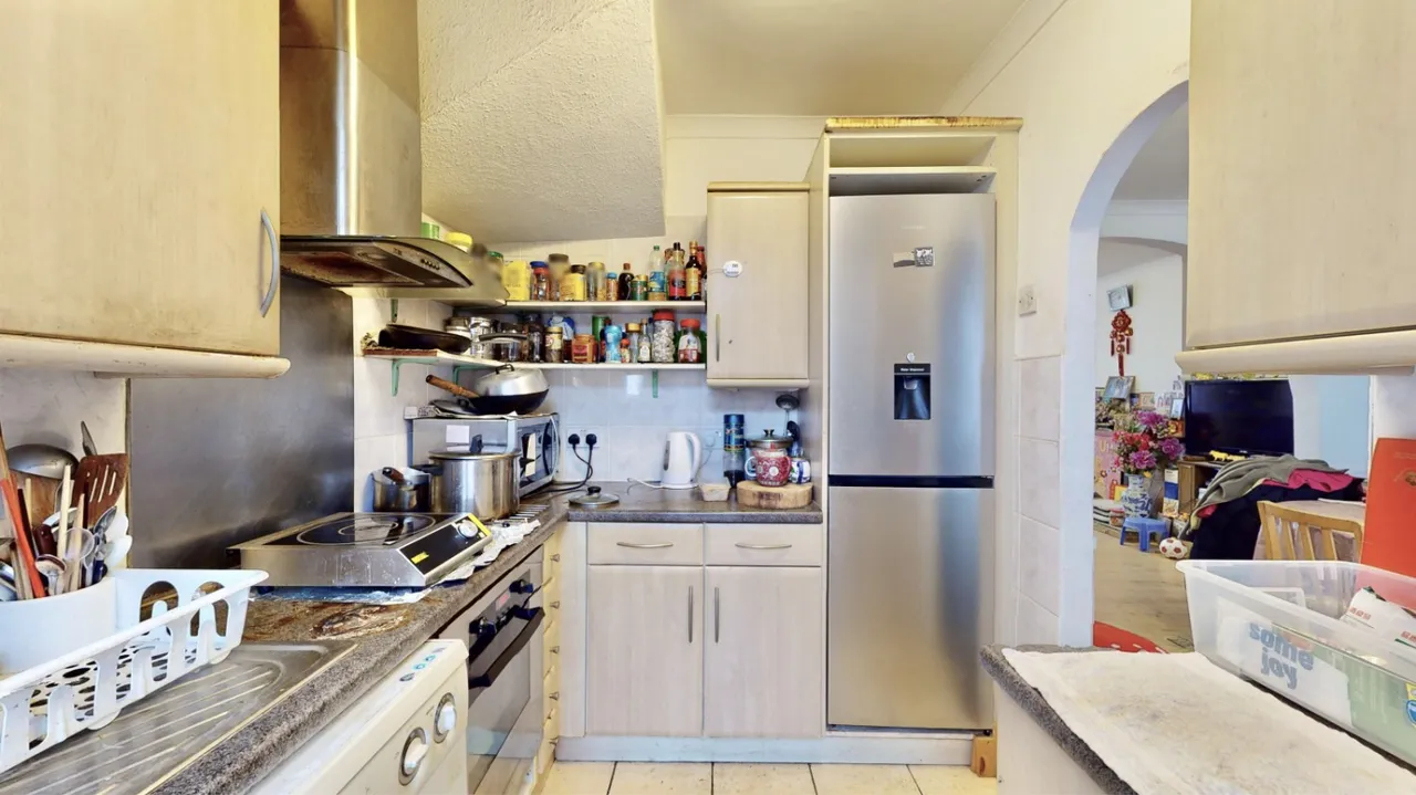 Kings Avenue, Greenford, UB6, photo 11