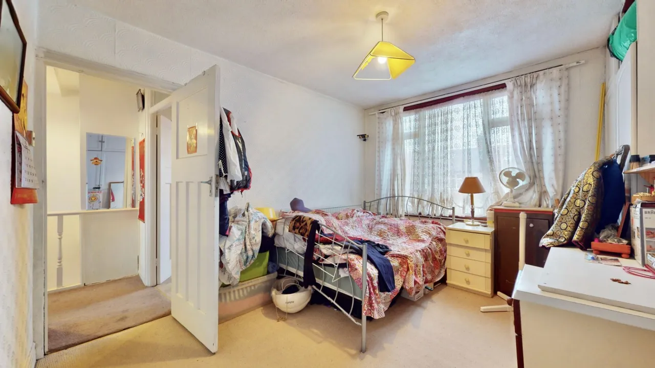 Kings Avenue, Greenford, UB6, photo 13
