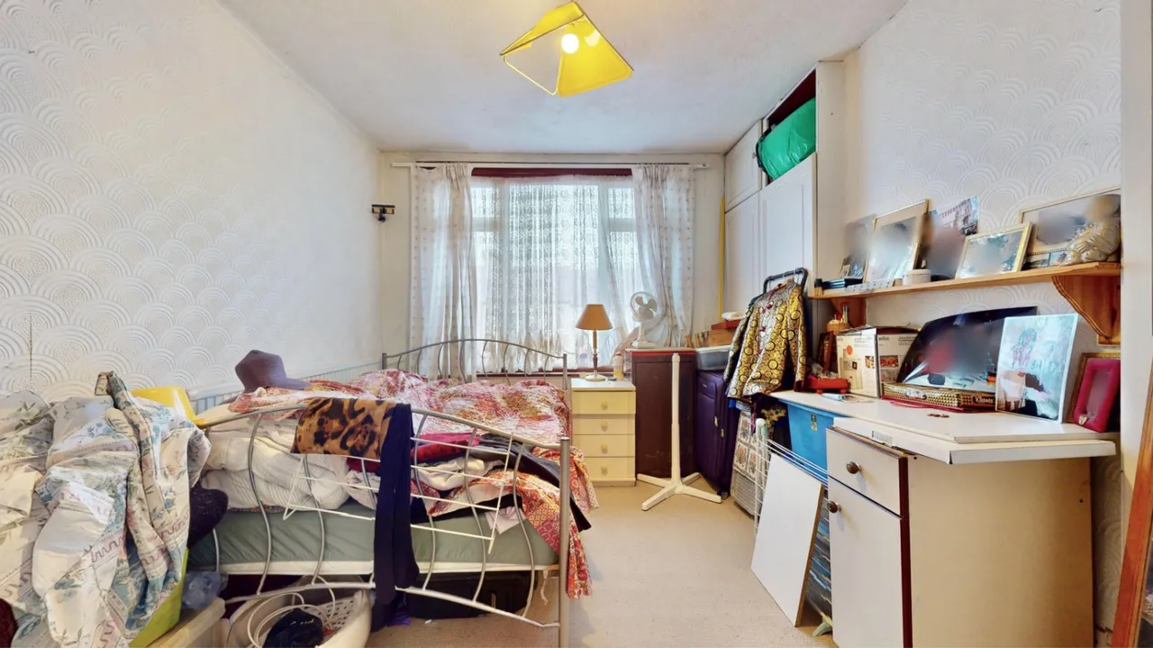 Kings Avenue, Greenford, UB6, photo 14