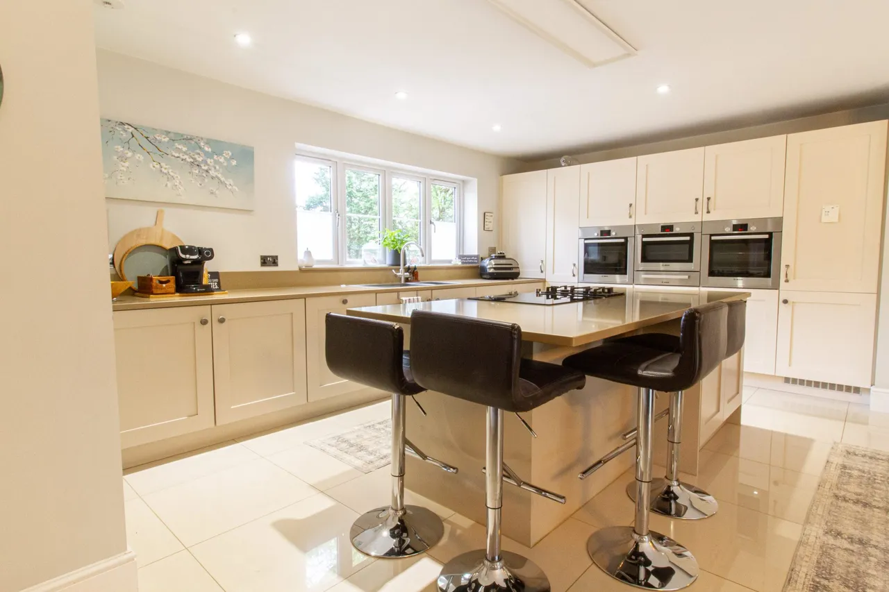 Elvetham Road, Fleet, GU51, photo 7