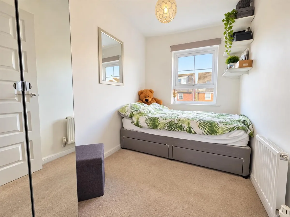 Buscombe Gardens, Hucclecote, GL3, photo 9