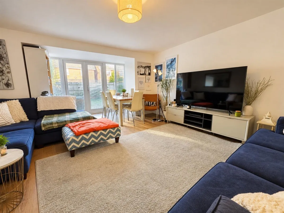 Buscombe Gardens, Hucclecote, GL3, photo 3