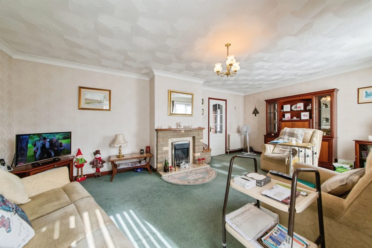 Fairview Way, Spalding, PE11, photo 2