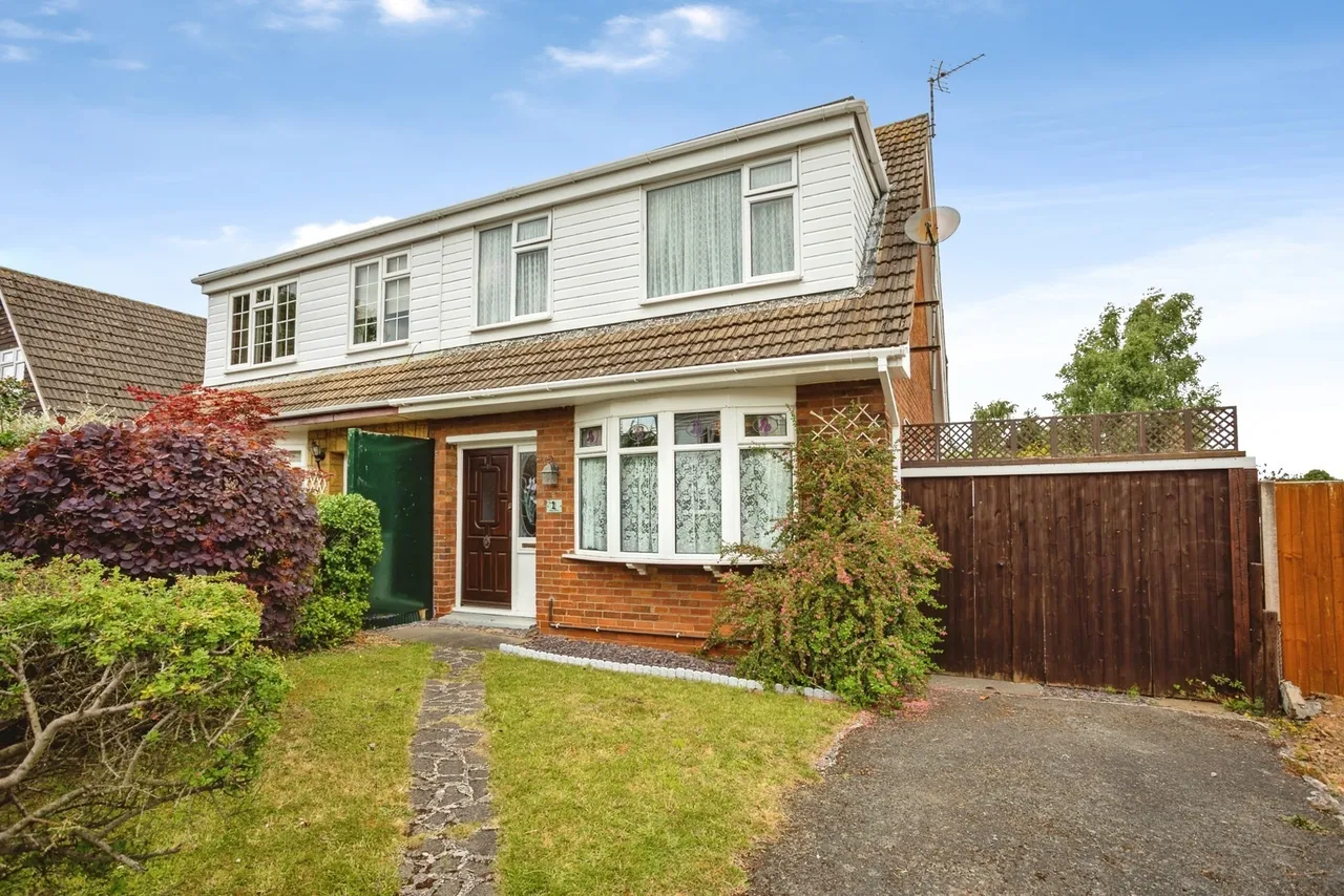 3 bed house for sale, Conway Drive, Shepshed, LE12