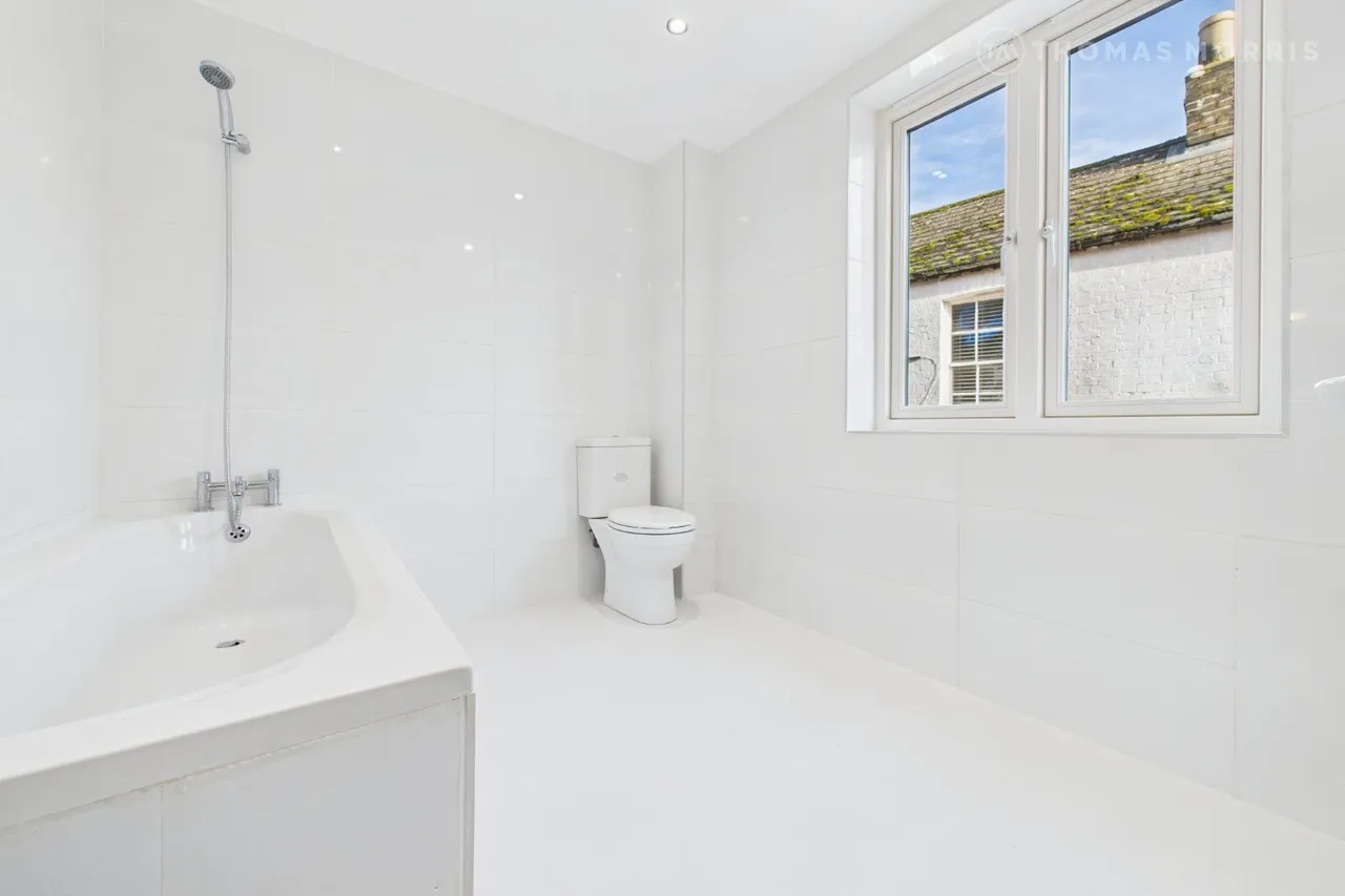 Windmill Row, St. Neots, PE19, photo 6