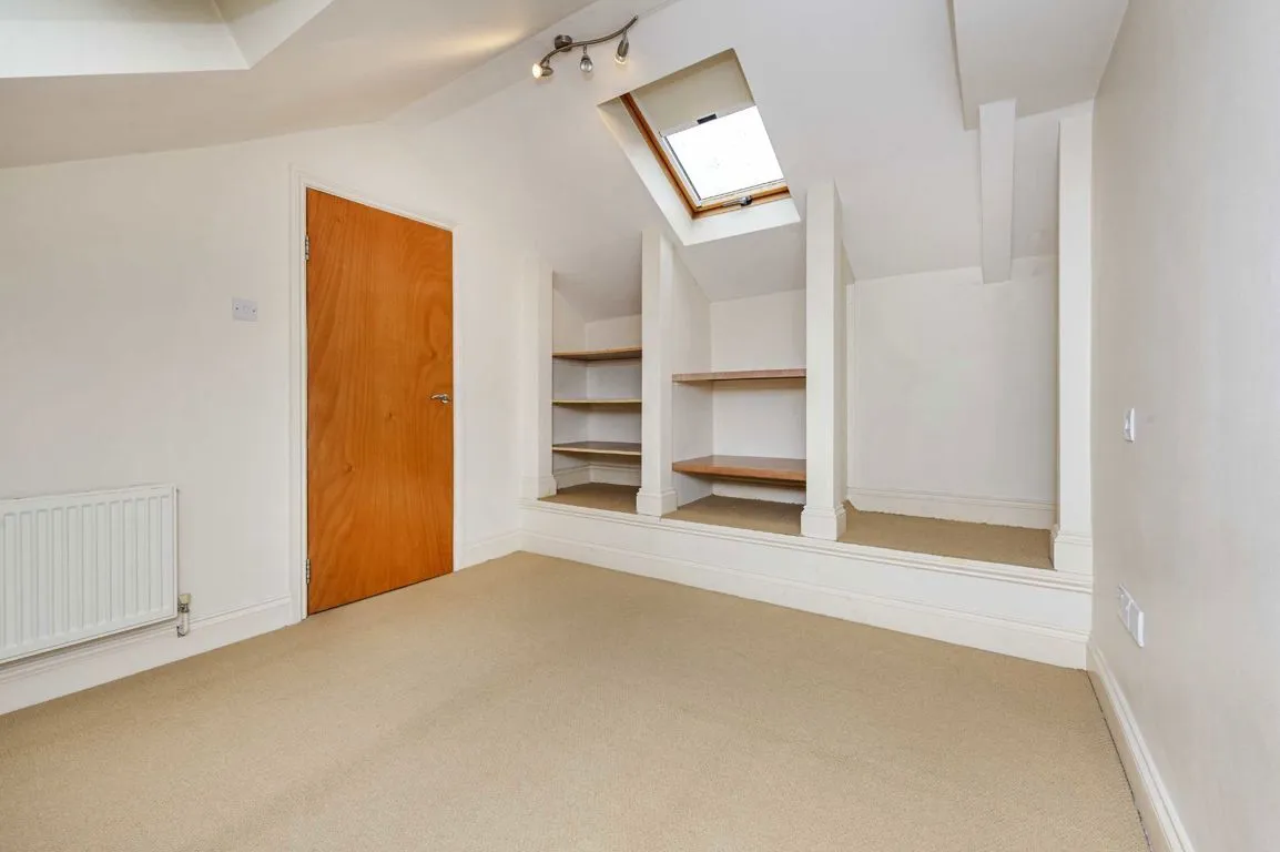 Ballater Road, SW2, photo 5