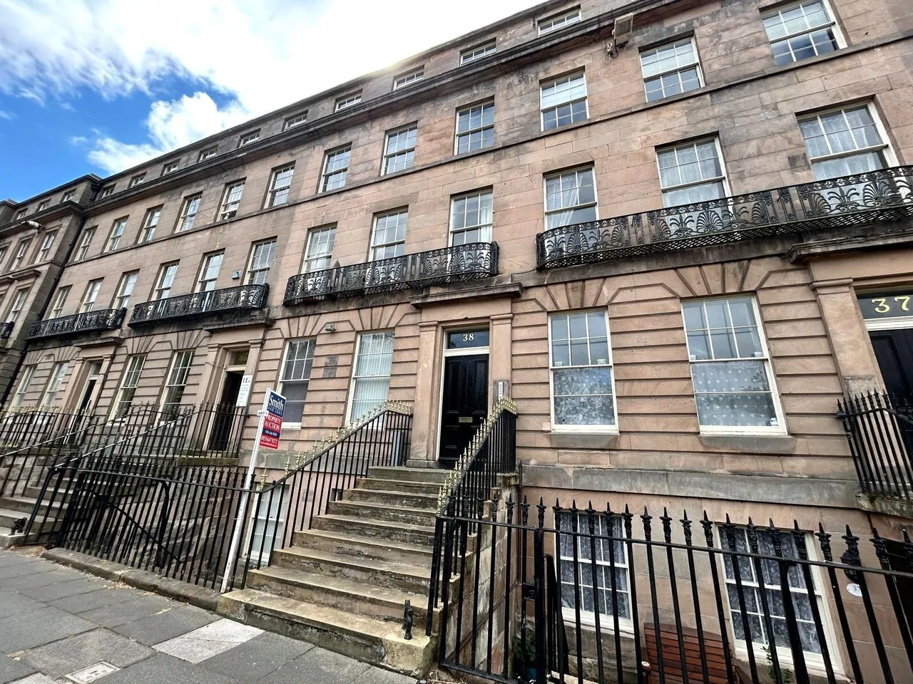 2 bed flat for sale, Hamilton Square, Birkenhead, CH41