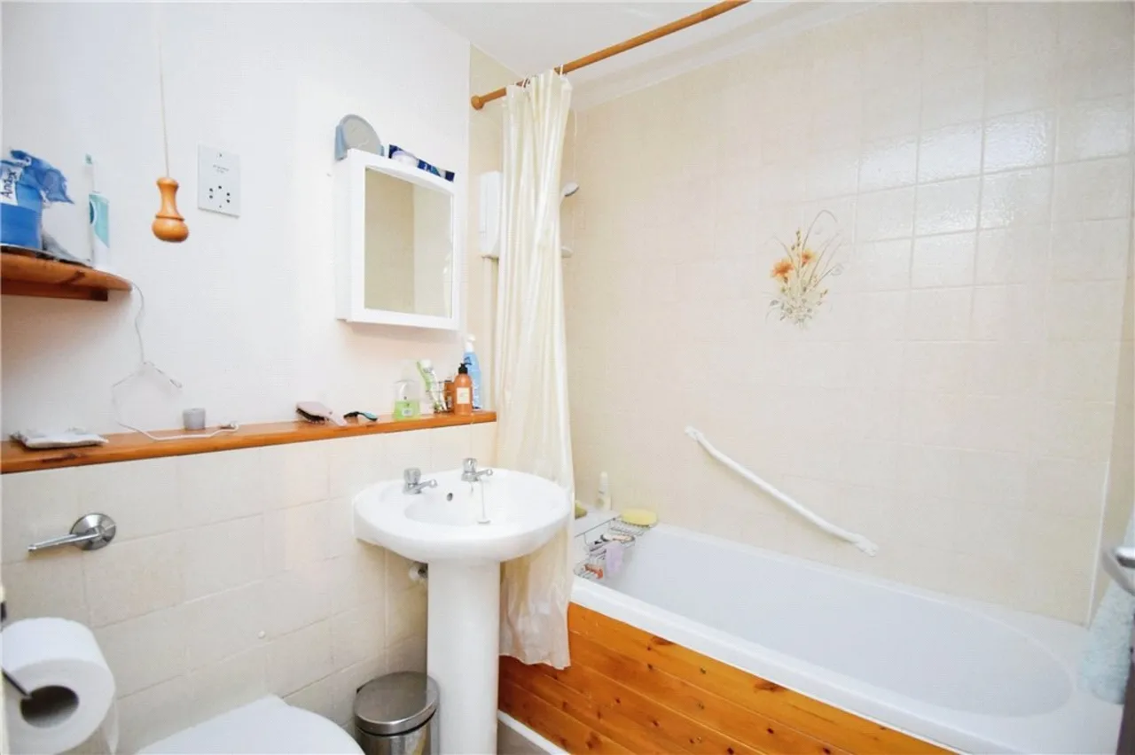 Greenwood Close, Romsey, SO51, photo 6