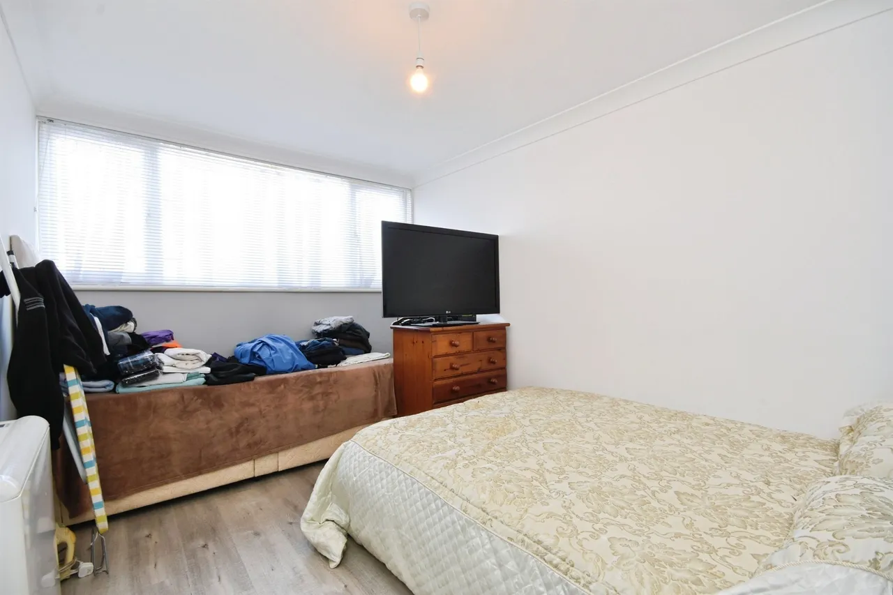Southwark Path, Basildon, SS14, photo 4