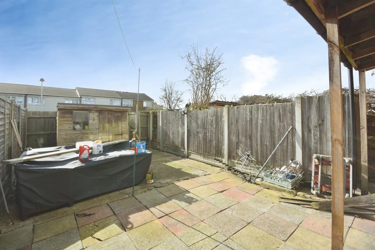 Southwark Path, Basildon, SS14, photo 2