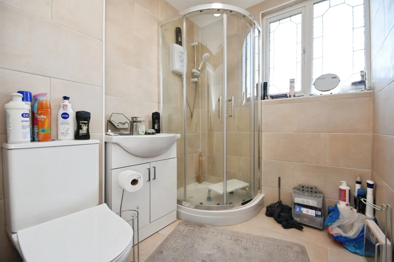 Southwark Path, Basildon, SS14, photo 6