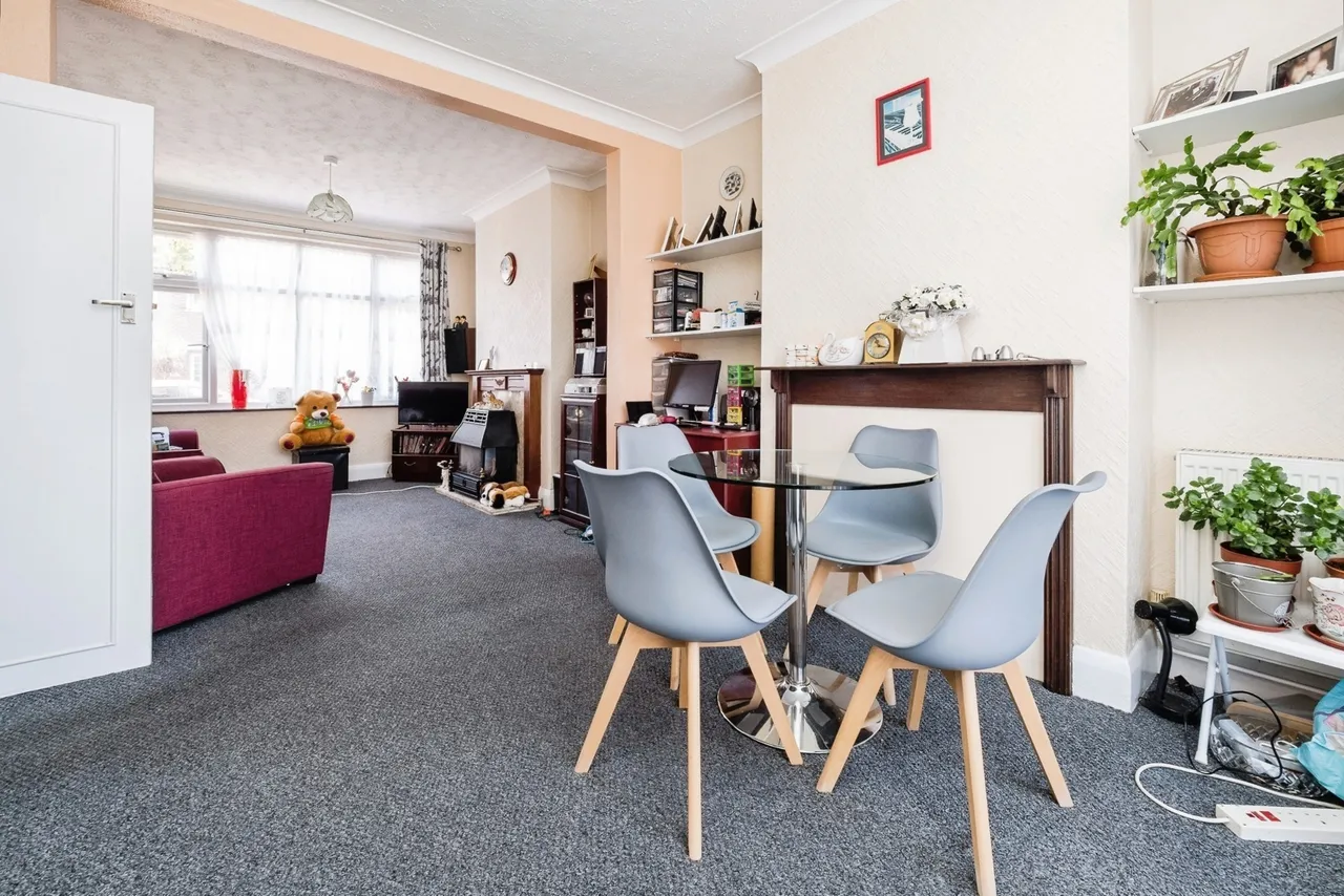 Winstead Gardens, Dagenham, Essex, RM10, photo 10