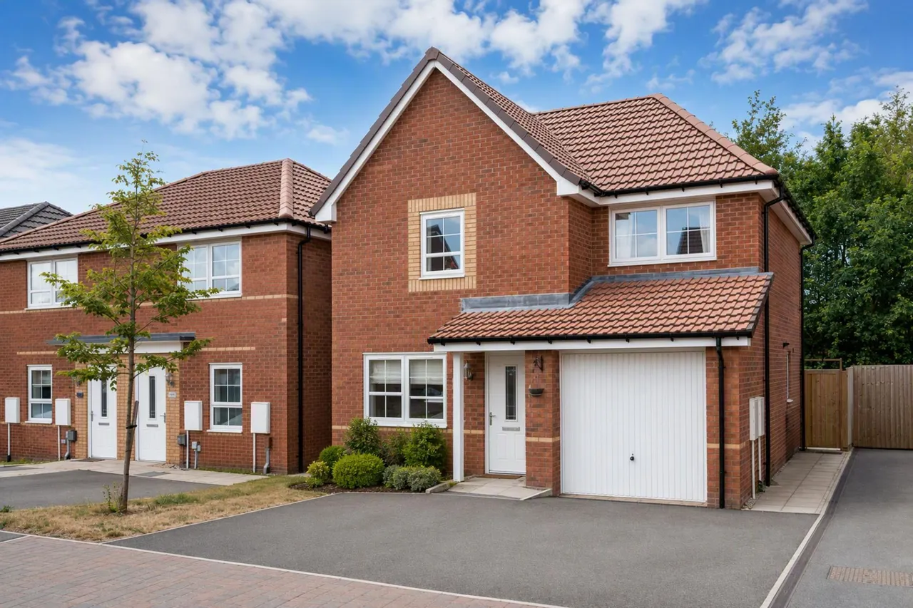3 bed house for sale, Beaufighter Crescent, Melton Mowbray, LE13