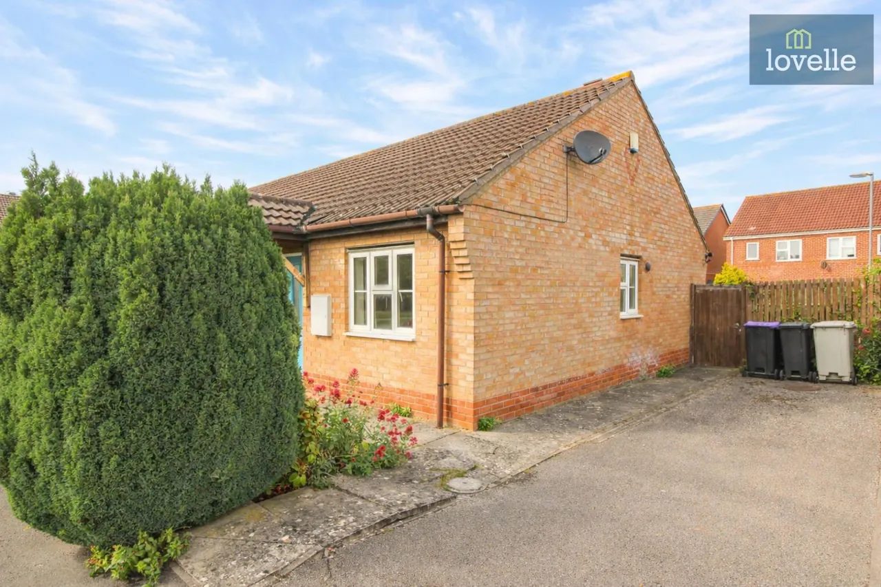 Bishops Close, Louth, LN11, photo 2