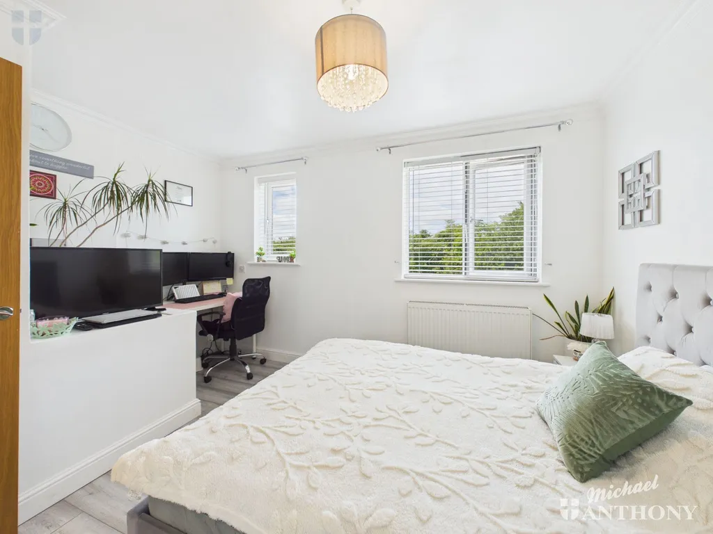 Parrot Close, Aylesbury, HP21 8UU, photo 6