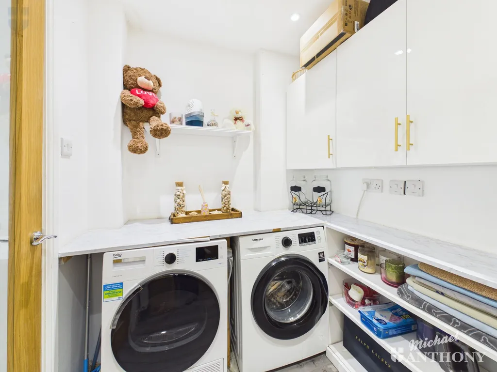 Parrot Close, Aylesbury, HP21 8UU, photo 12