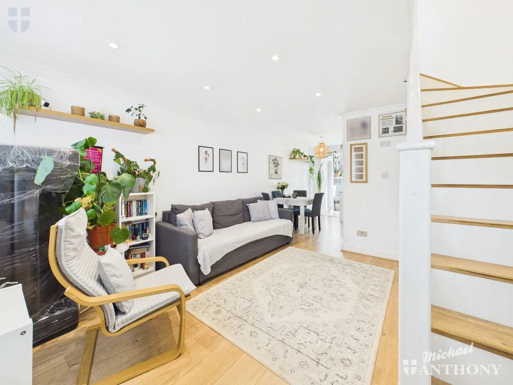 Parrot Close, Aylesbury, HP21 8UU, photo 2