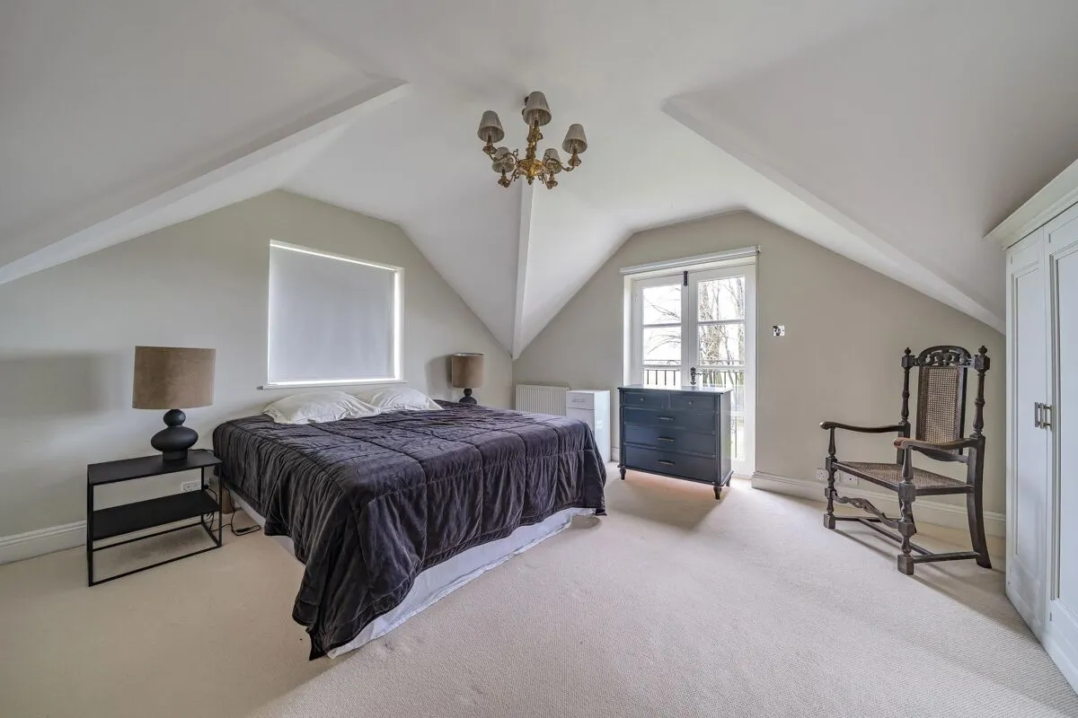 Hawthorn Hill, Warfield, RG42, photo 5