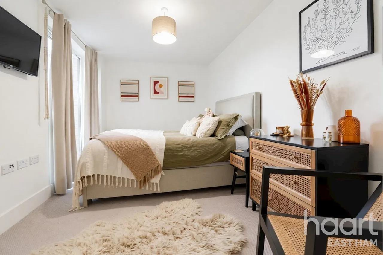 Kempton Mews, London, E6, photo 8