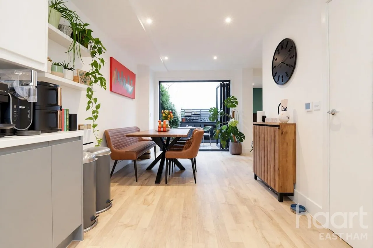Kempton Mews, London, E6, photo 15