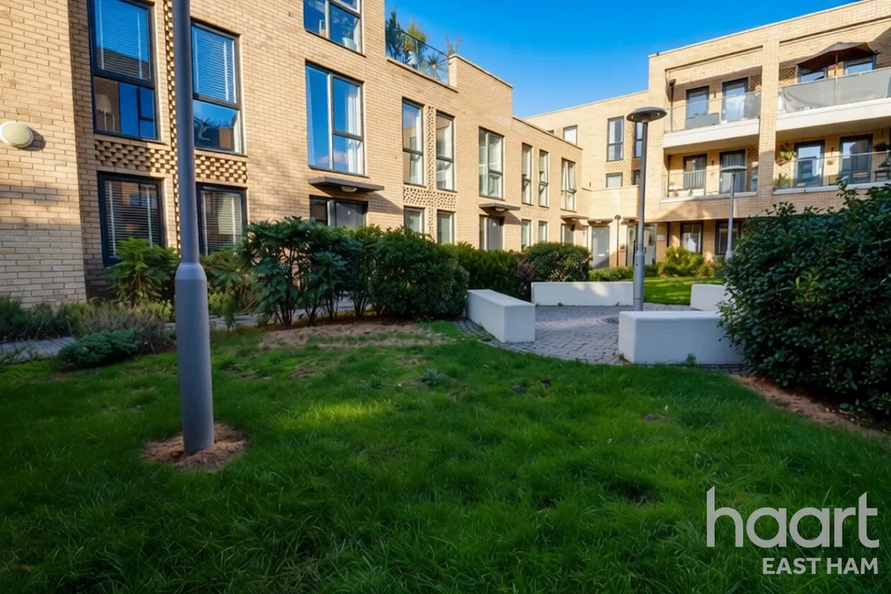 Kempton Mews, London, E6, photo 19