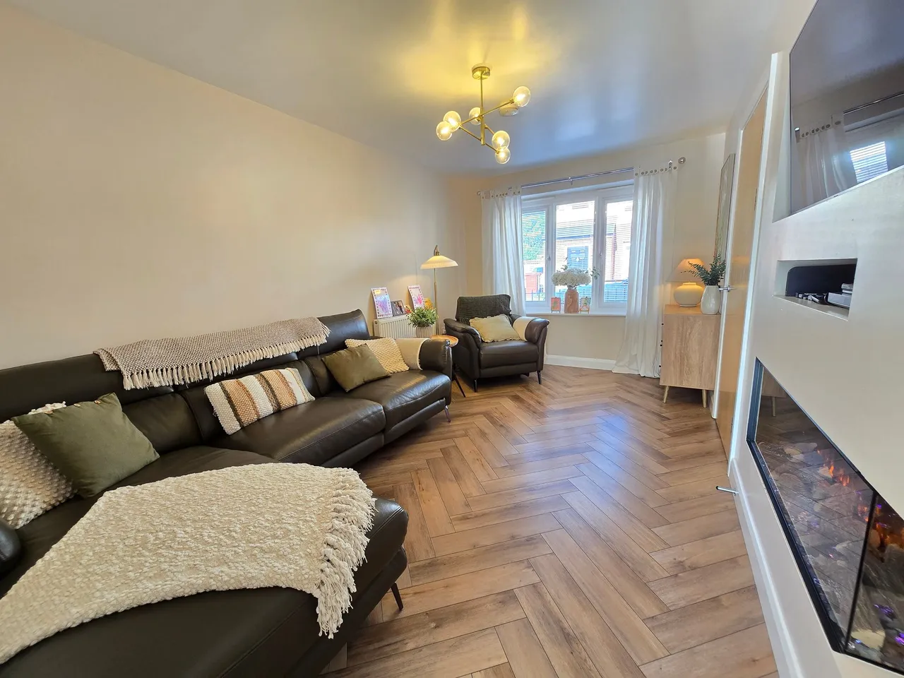 Chedlin Drive, Manchester, photo 5