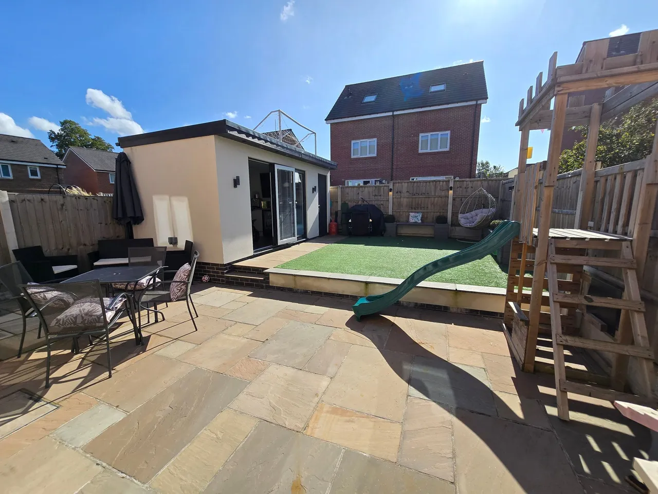 Chedlin Drive, Manchester, photo 22