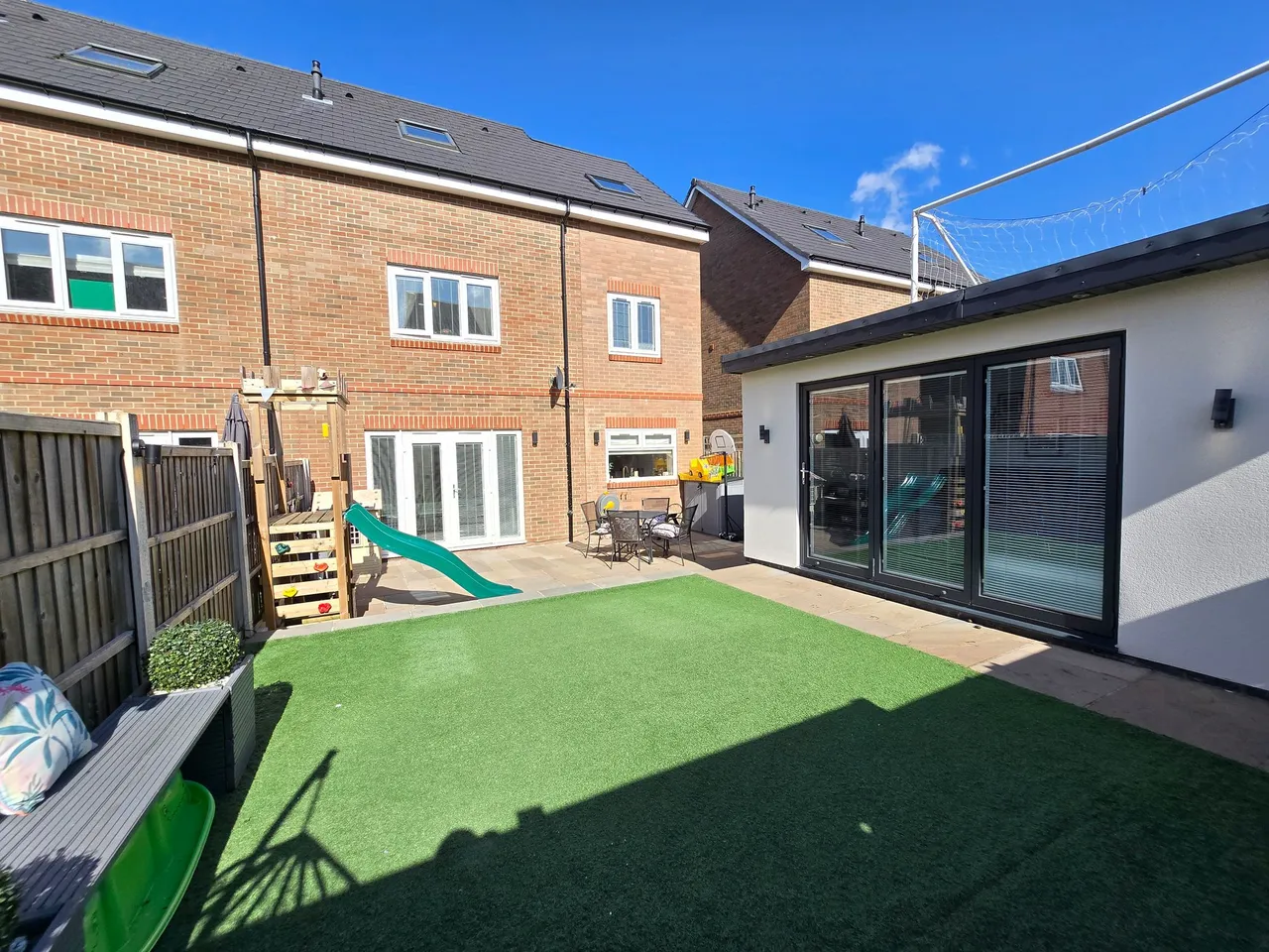 Chedlin Drive, Manchester, photo 23
