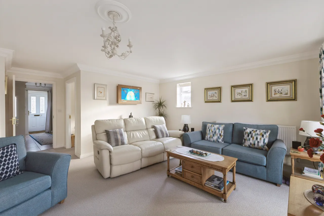 Highlands, Lower Tadmarton, OX15, photo 3