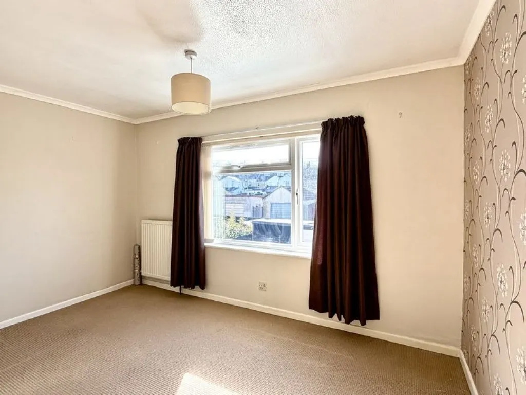 Churchill Close, Calne, photo 10