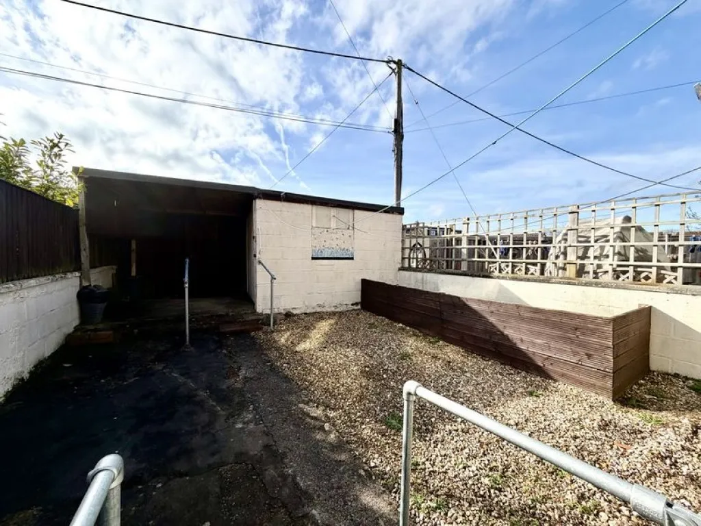 Churchill Close, Calne, photo 14