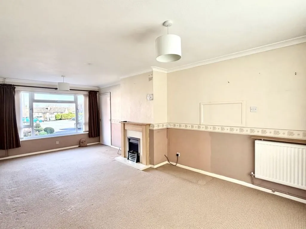 Churchill Close, Calne, photo 6