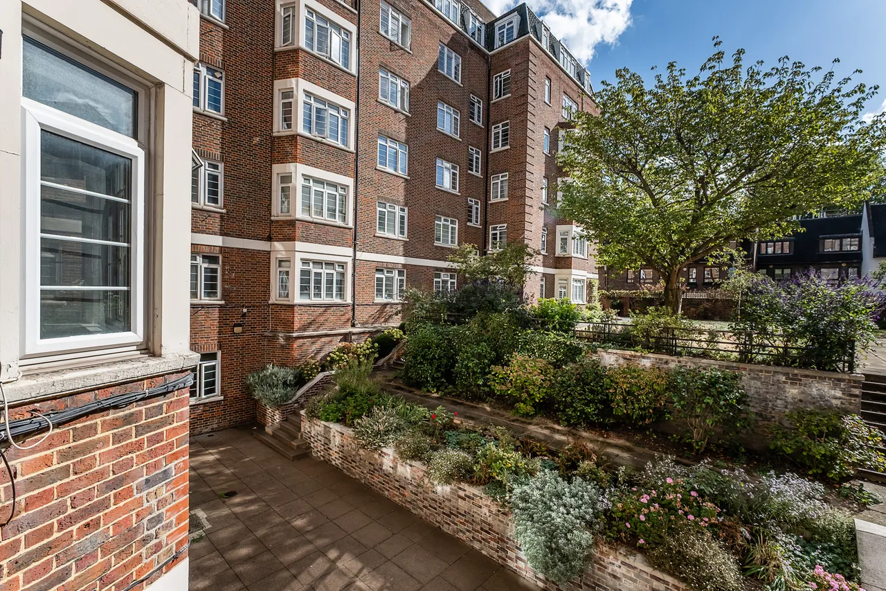 Pembroke Road, London, W8, photo 6