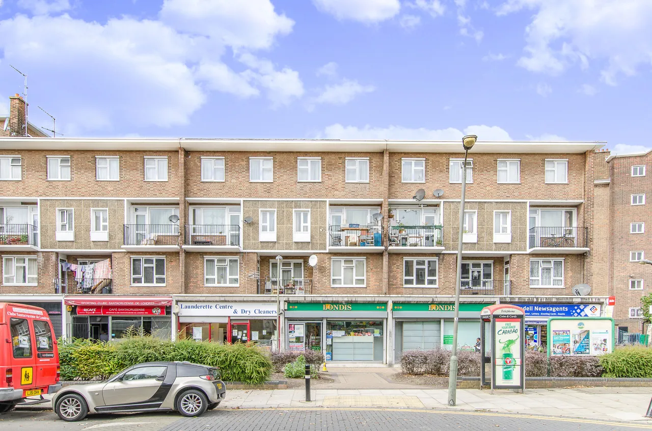 9 Martley House, Patmore Estate, London, photo 2