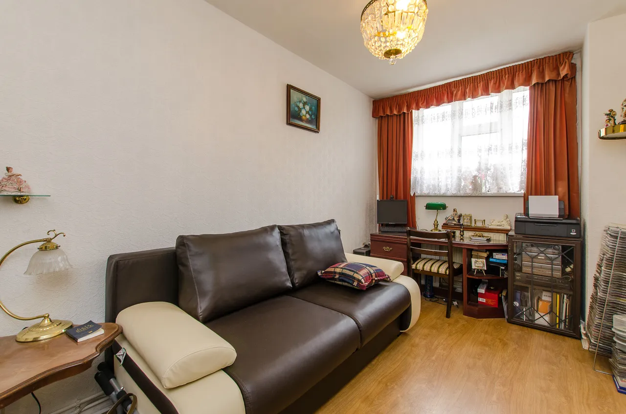 9 Martley House, Patmore Estate, London, photo 5