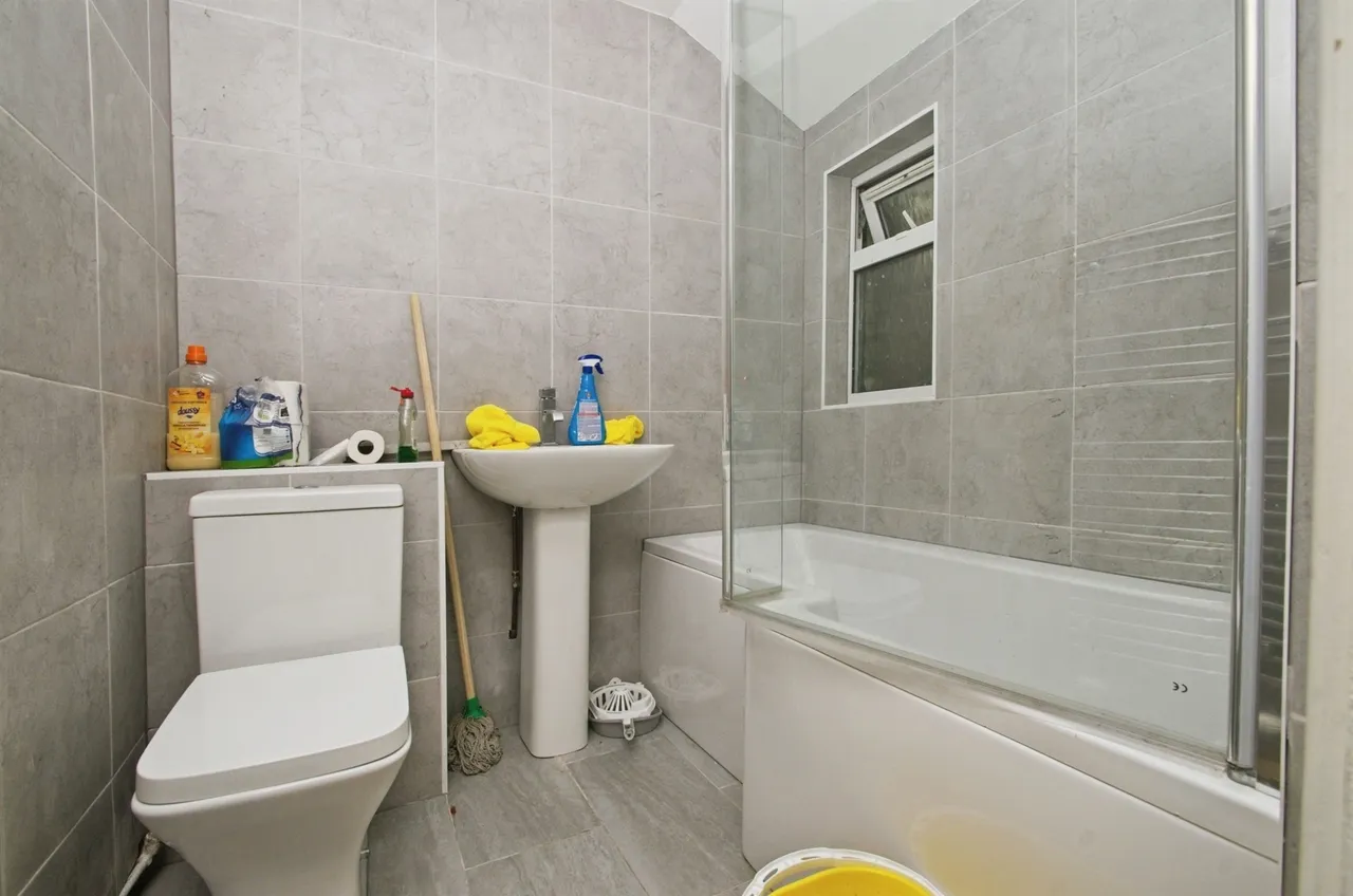Margaret Street, Ferndale, CF43, photo 9