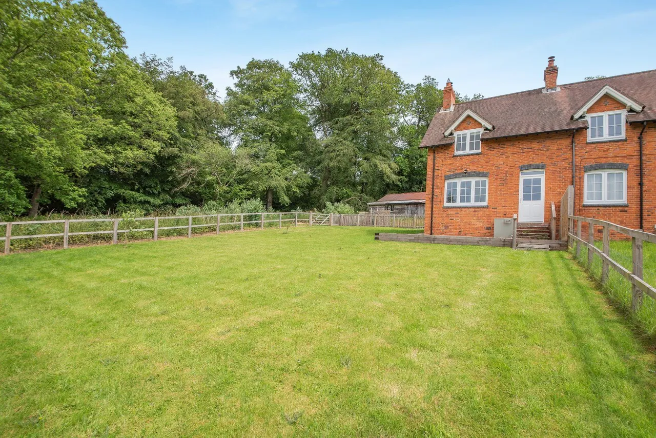 Highclere Park, Highclere, Newbury, Berkshire, RG20 9RJ, photo 2